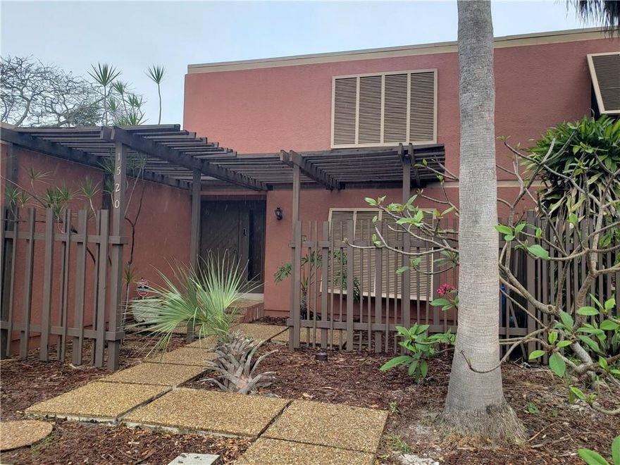PEMBROKE PINES--"VILLAS EAST"---AVAILABLE NOVEMBER 15 2025 -- 1500+ SQ FT ---4 BEDROOMS ---1  BEDROOM 1/2 BATH ON 1ST FLOOR--OR COULD DEN/OFFICE-- MASTER ON 2ND FLOOR HAS 6X5 WALK IN CLOSET----2.5 BATHS--- SCREENED PATIO----IMPACT WINDOWS / DOORS--------WASHER, DRYER,  RANGE REFRIGERATOR- DISHWASHER----MICROWAVE-------2 PARKING SPACES-- GUEST PARKING----ENJOY COMMUNITY POOL---TENNIS -BASKETBALL---PICKLEBALL---$250 HOA APP FEE-----650 CREDIT SCORE---1ST AND SECURITY MOVES YOU IN  $6600----PROOF OF INCOME= 2.5-3X RENT MIN $8250 A MONTH----LOCATED IN THE HEART OF PEMBROKE PINES----MINUTES FROM MAJOR ROADS---SCHOOLS---PARKS---SHOPPING---MALLS---CASINOS---RESTAURANTS --ENTERTAINMENT VENUES AND THE BEACHES--NO PRIOR EVICTIONS----NO SMOKERS---SMALL PET OK WITH NON REF DEPOSIT---QUICK APPROVAL ...