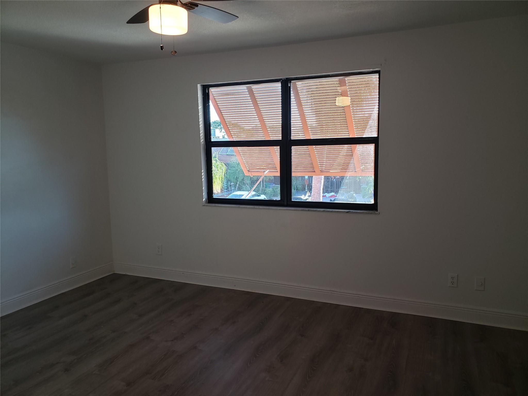 VILLAS EAST - Residential Lease