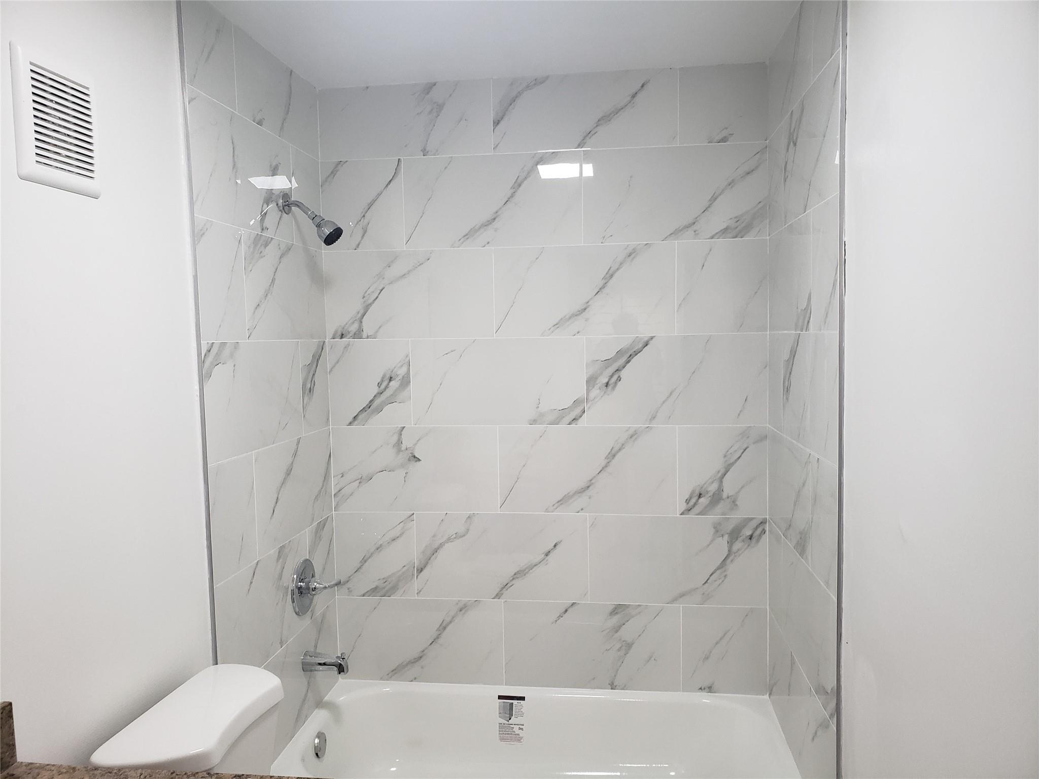 VILLAS EAST - Residential Lease