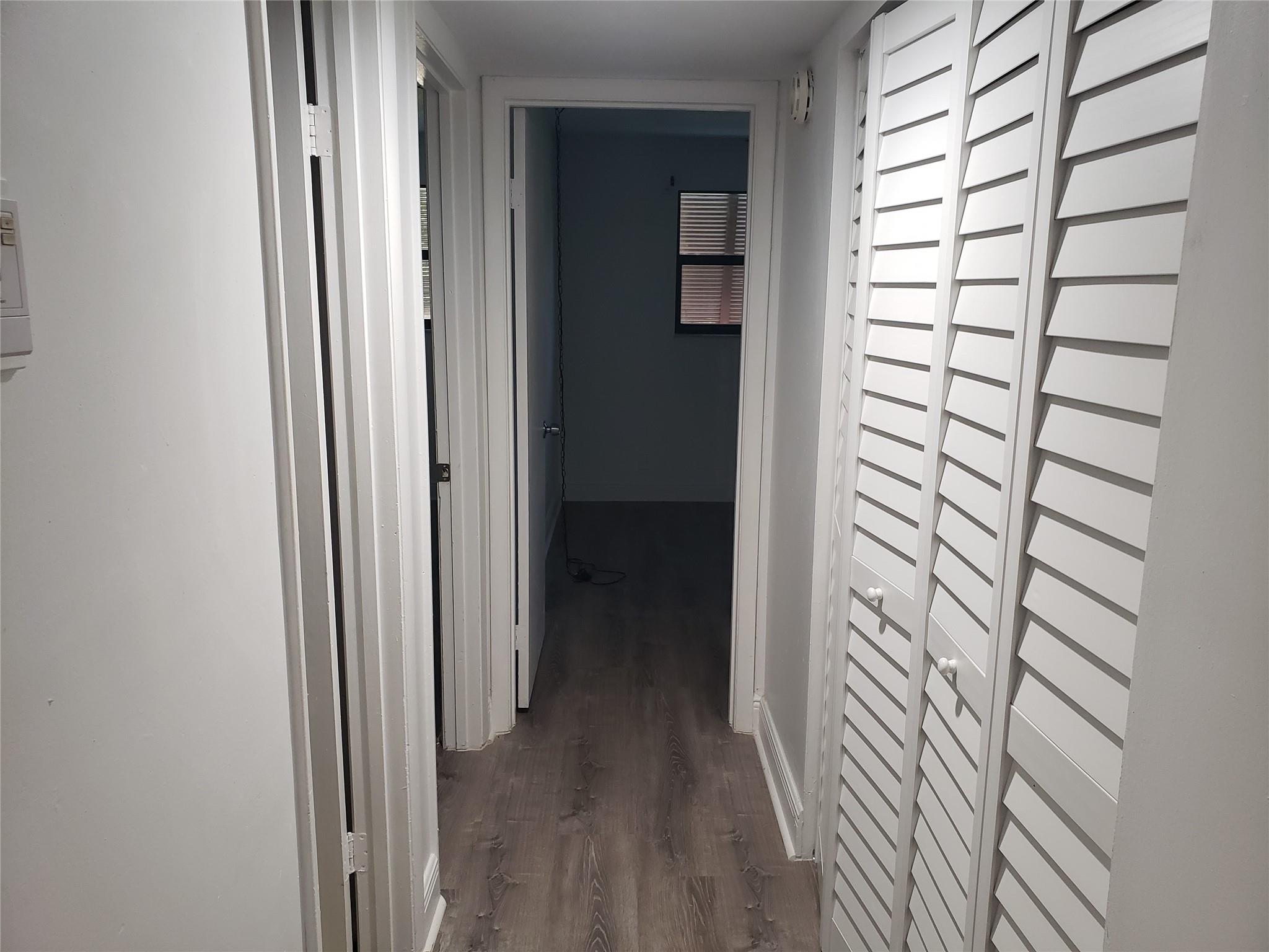 VILLAS EAST - Residential Lease