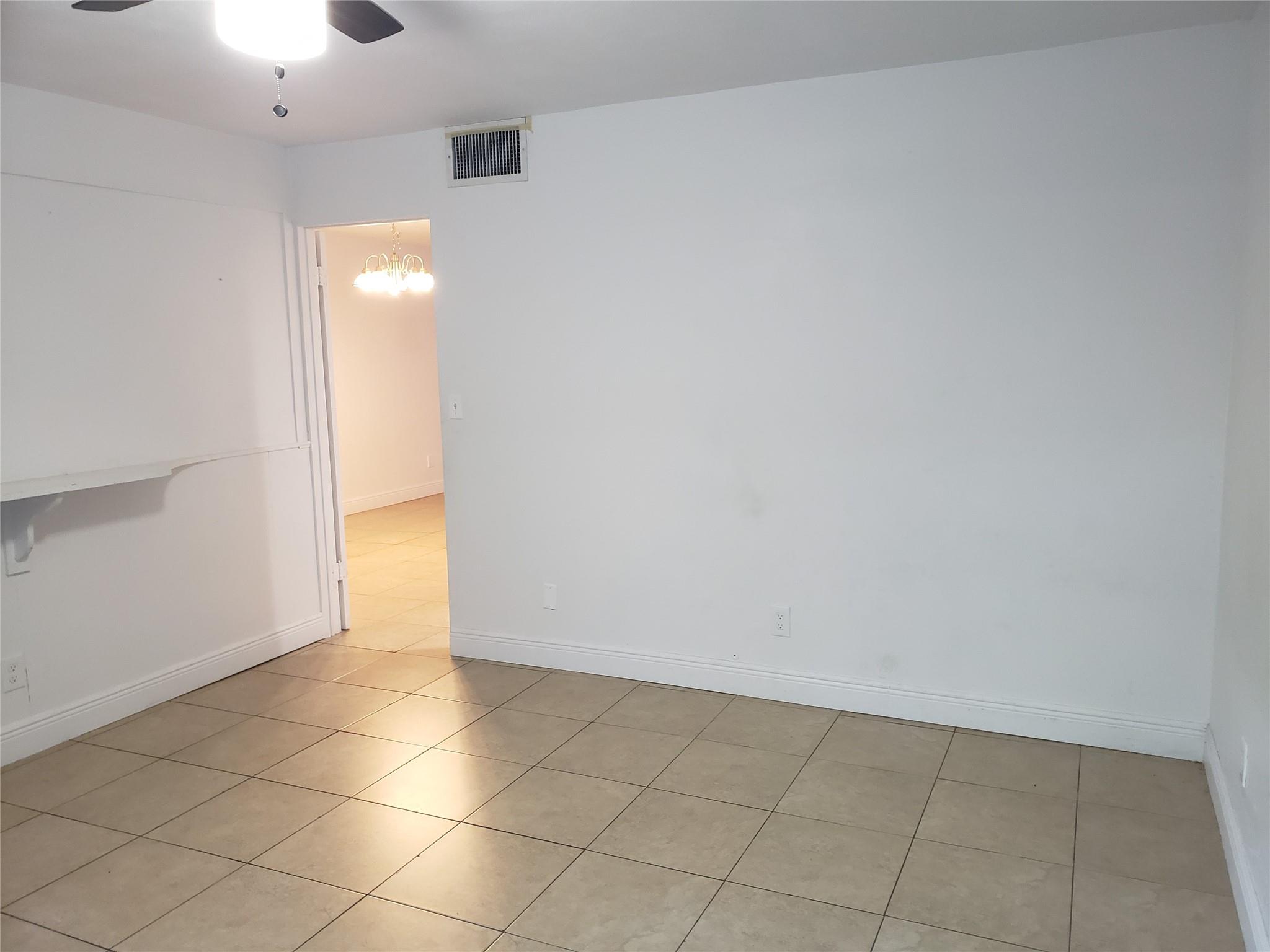 VILLAS EAST - Residential Lease