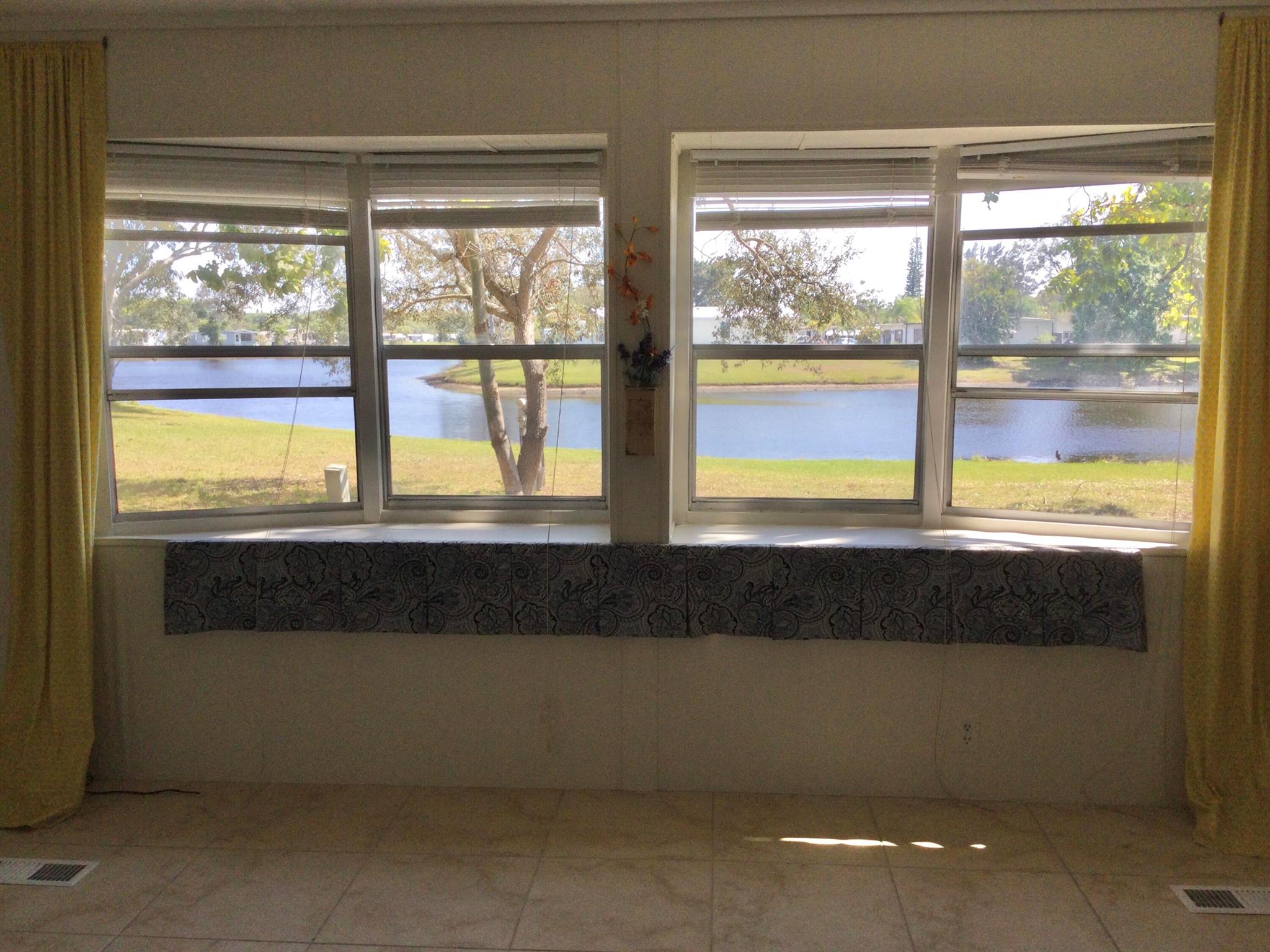 Spanish Lakes Golf Villag - Residential