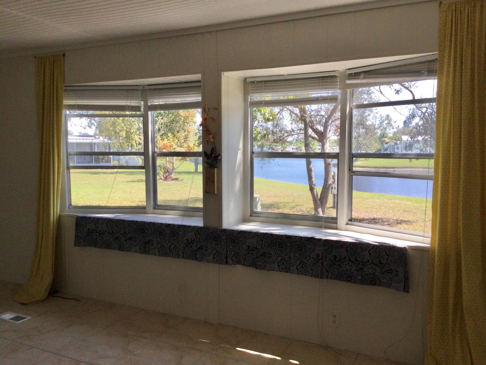 Spanish Lakes Golf Villag - Residential