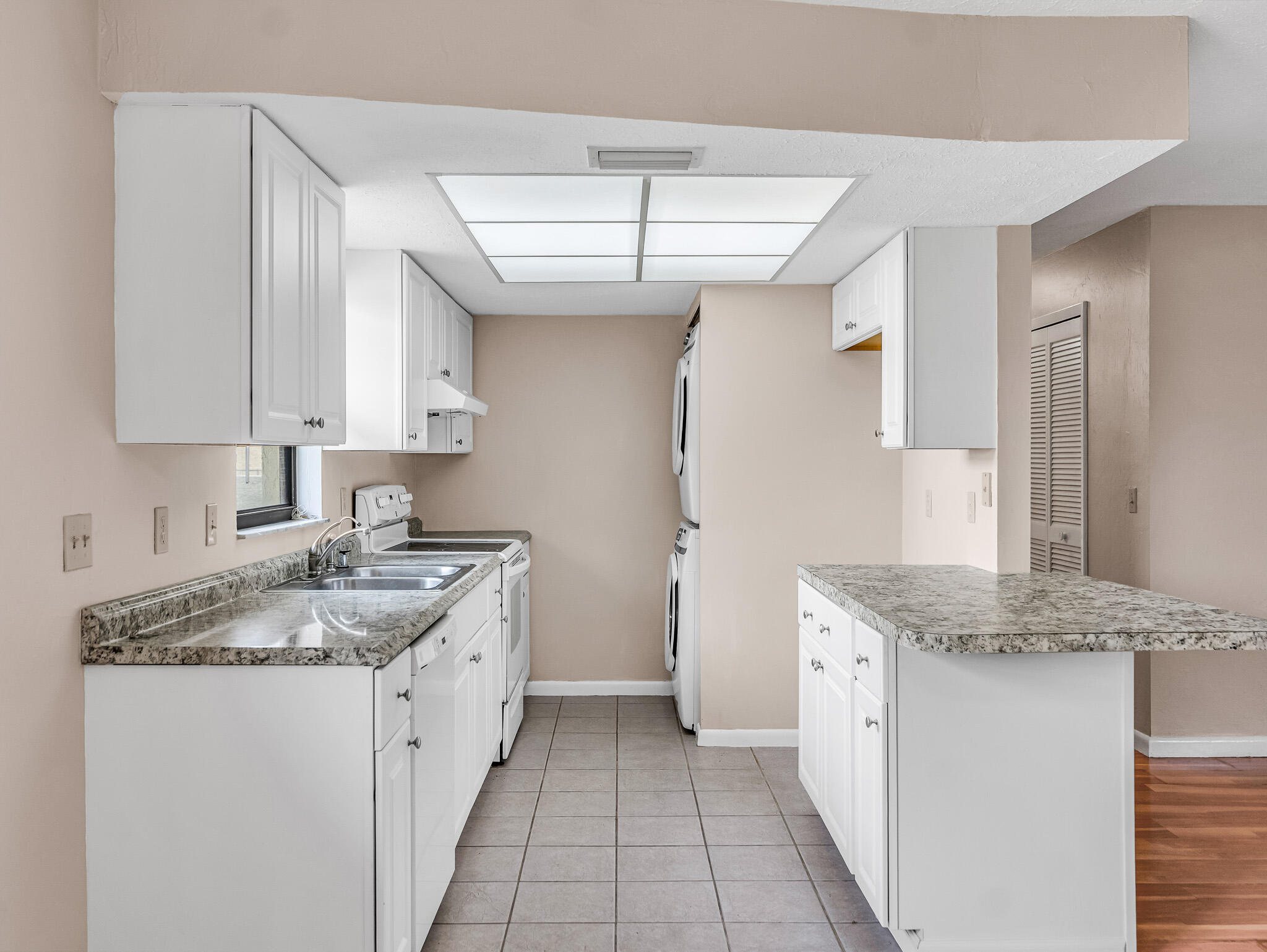 KINGSDOWN - Residential