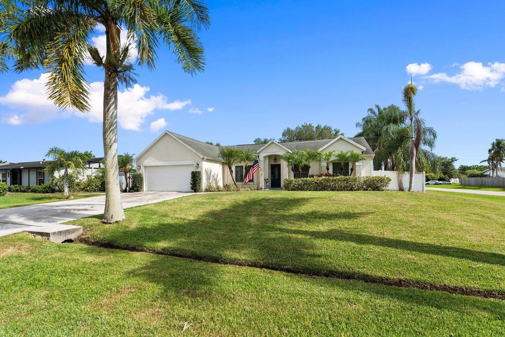 Photo of 468 SW Prado Avenue, Port Saint Lucie, FL 34983 (MLS # R11099643)