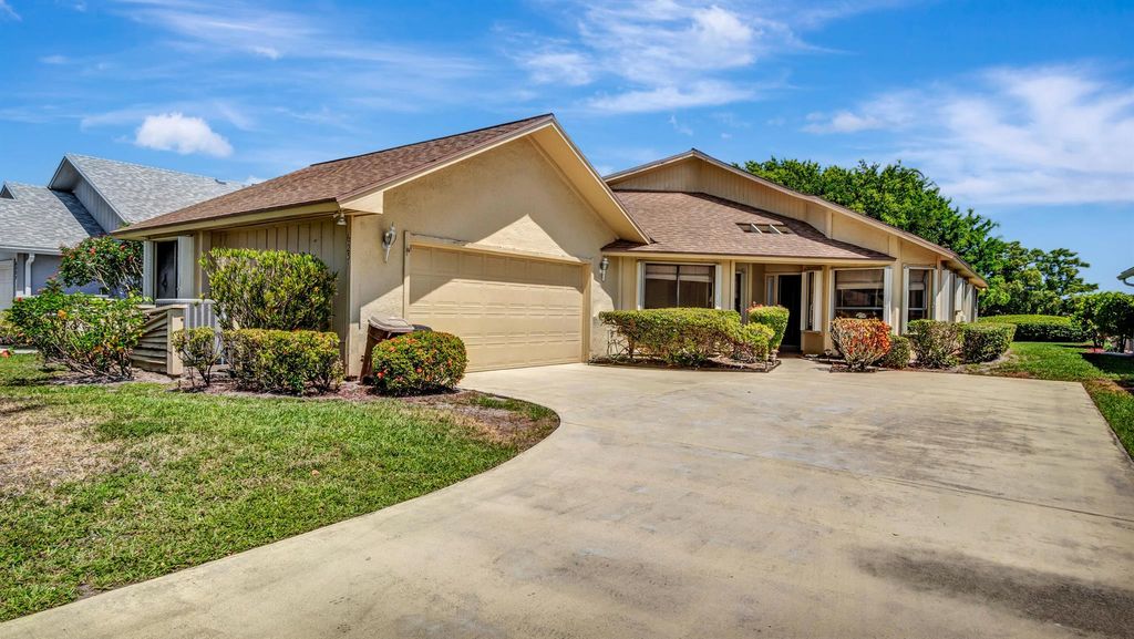 Photo of 6231 SE Ames Way, Hobe Sound, FL 33455 (MLS # R11087664)
