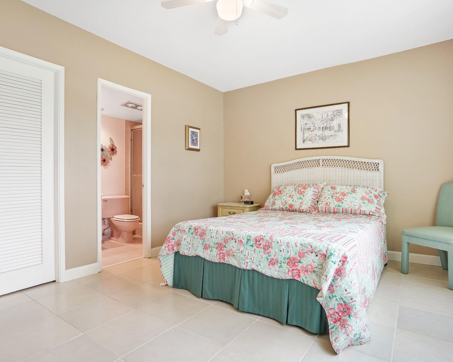 3100 N Palm Aire Dr 208