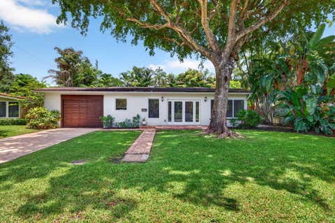 Tiny photo for 13292 SE 13th Terrace, Fort Lauderdale, FL 33316 (MLS # B26052049)