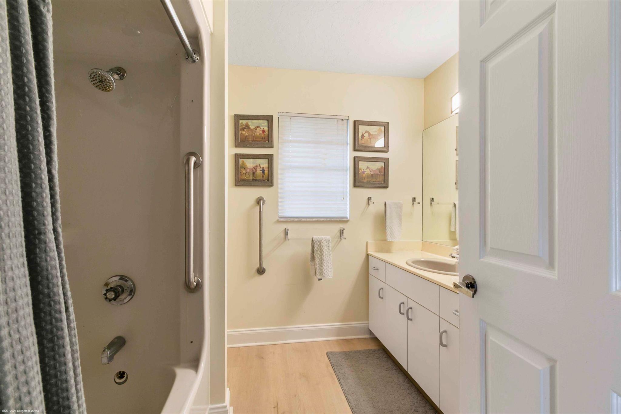 SADDLE TRAIL PARK OF WELL - Residential