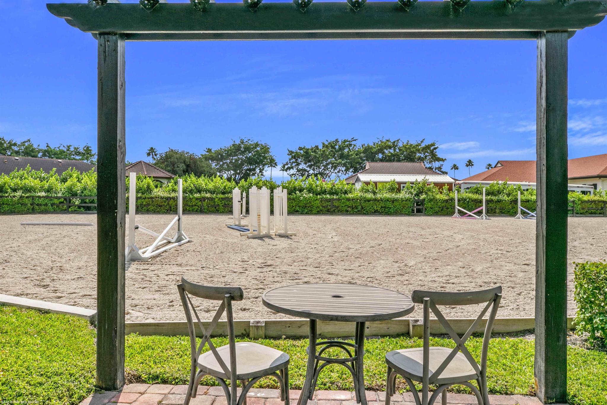 SADDLE TRAIL PARK OF WELL - Residential