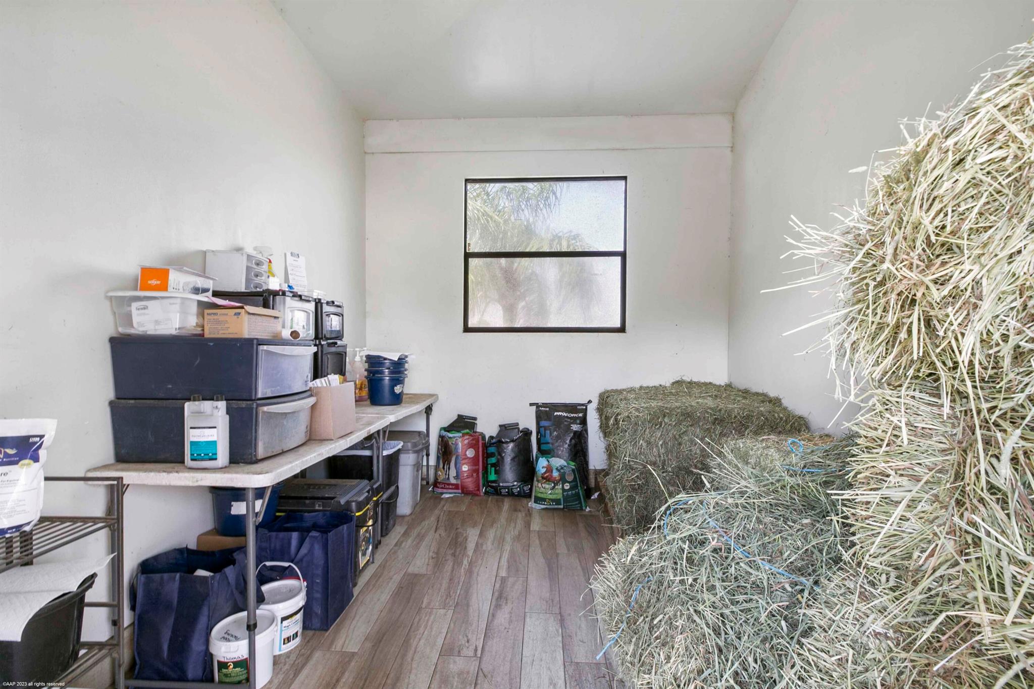 SADDLE TRAIL PARK OF WELL - Residential