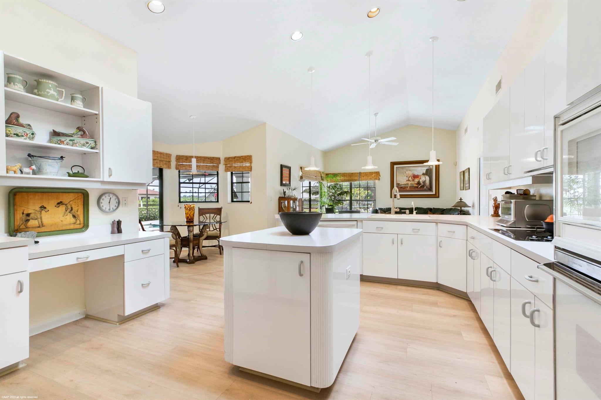 SADDLE TRAIL PARK OF WELL - Residential