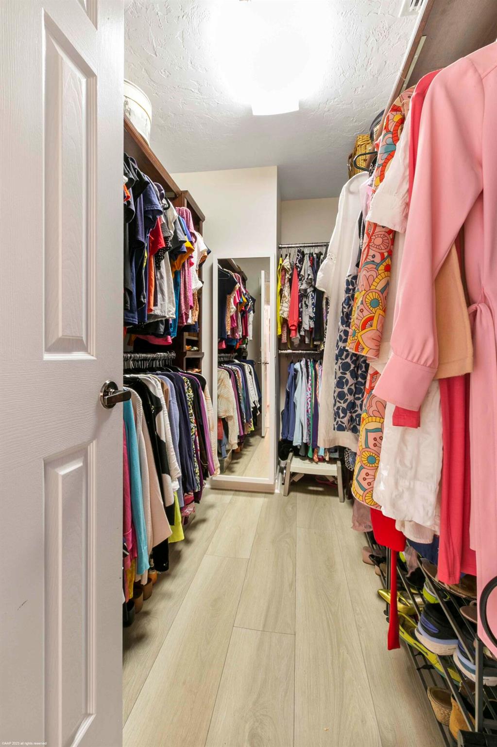 SADDLE TRAIL PARK OF WELL - Residential