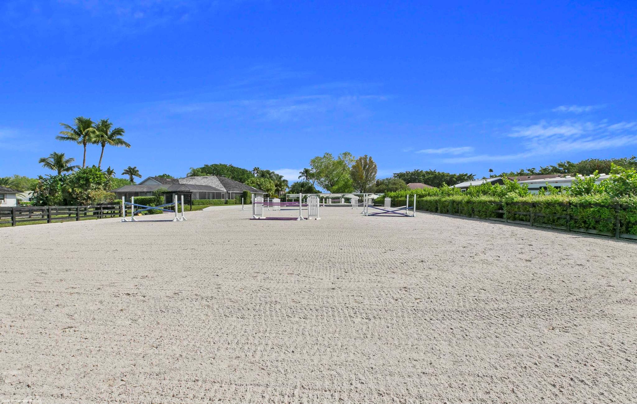 SADDLE TRAIL PARK OF WELL - Residential