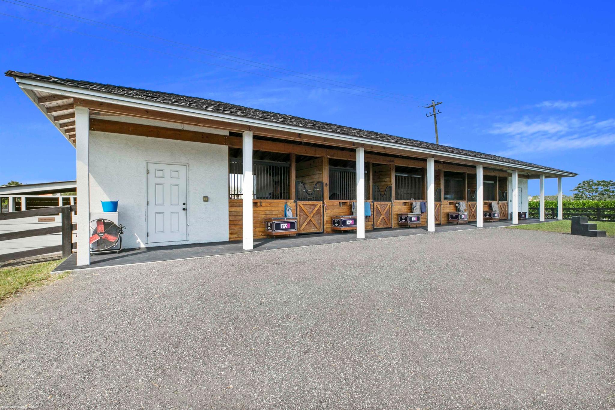 SADDLE TRAIL PARK OF WELL - Residential