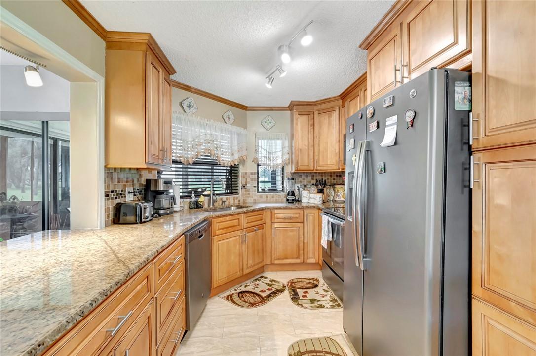 5897 Parkwalk Dr 5897