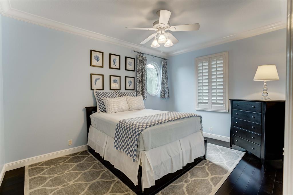 LANDS END - Residential