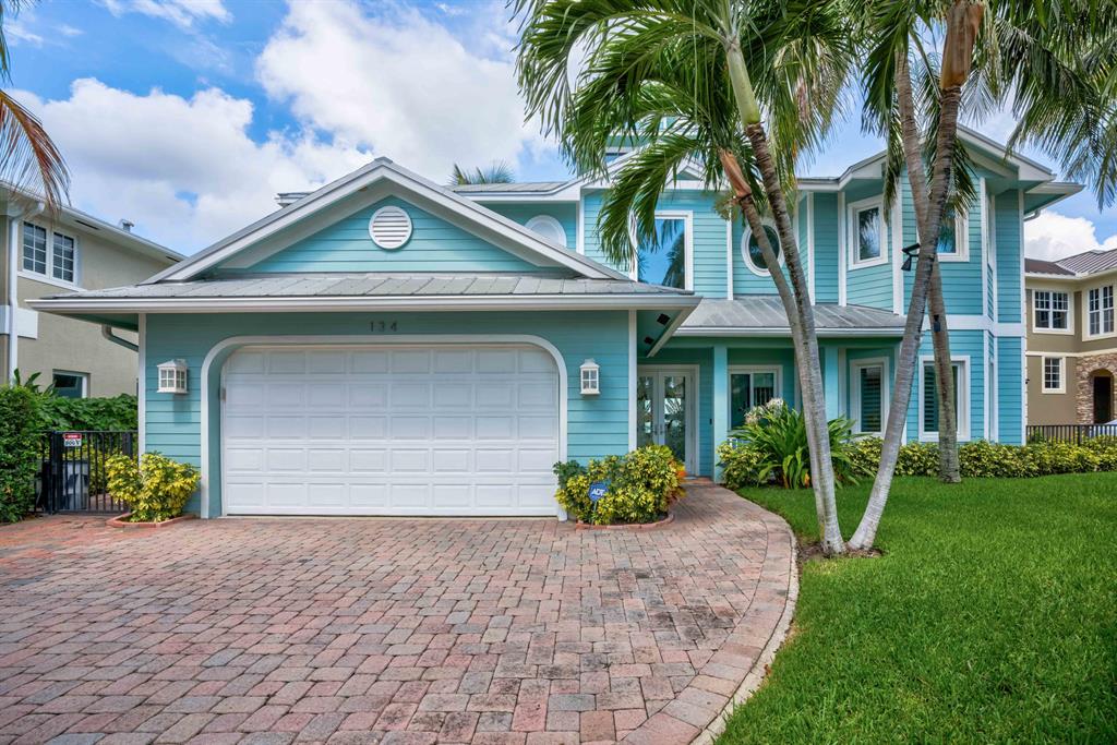 LANDS END - Residential