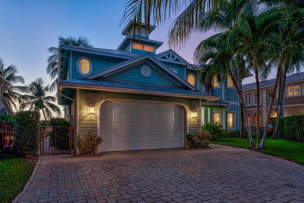 LANDS END - Residential