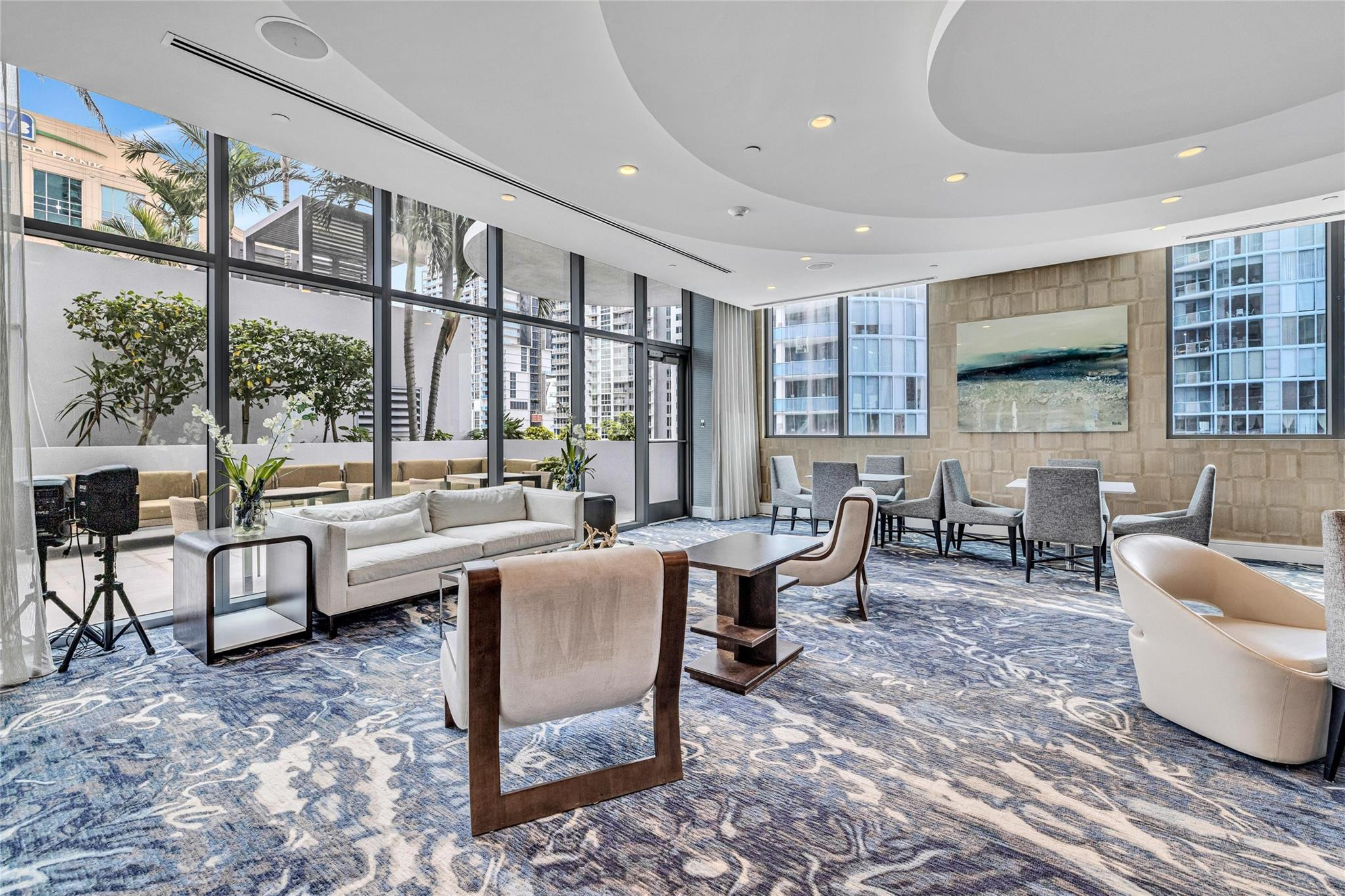 100 Las Olas - Residential Lease