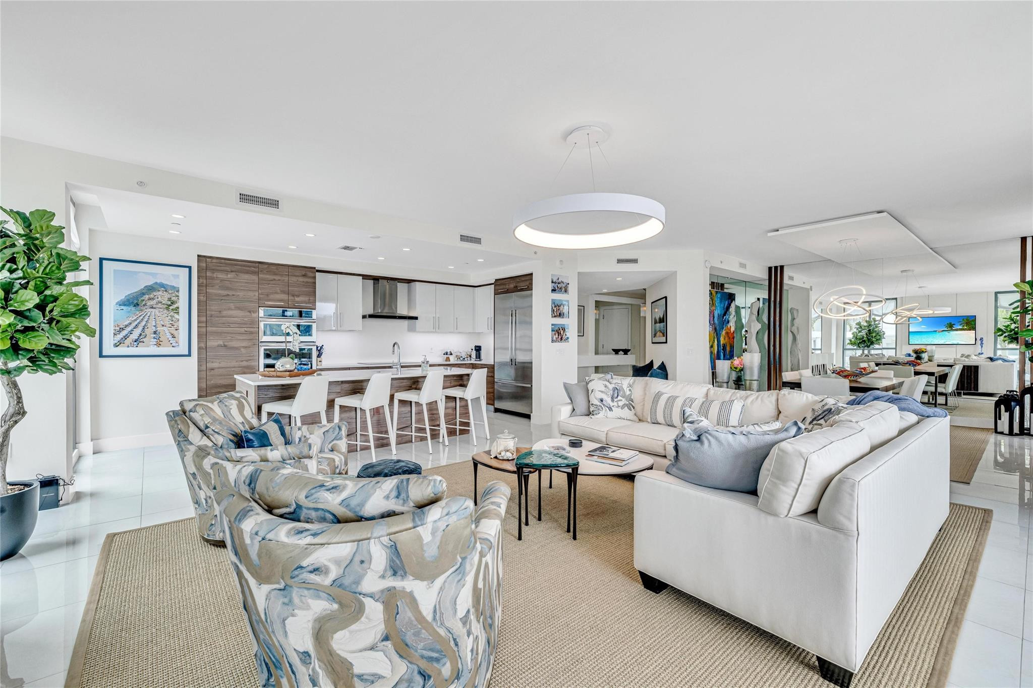 100 Las Olas - Residential Lease