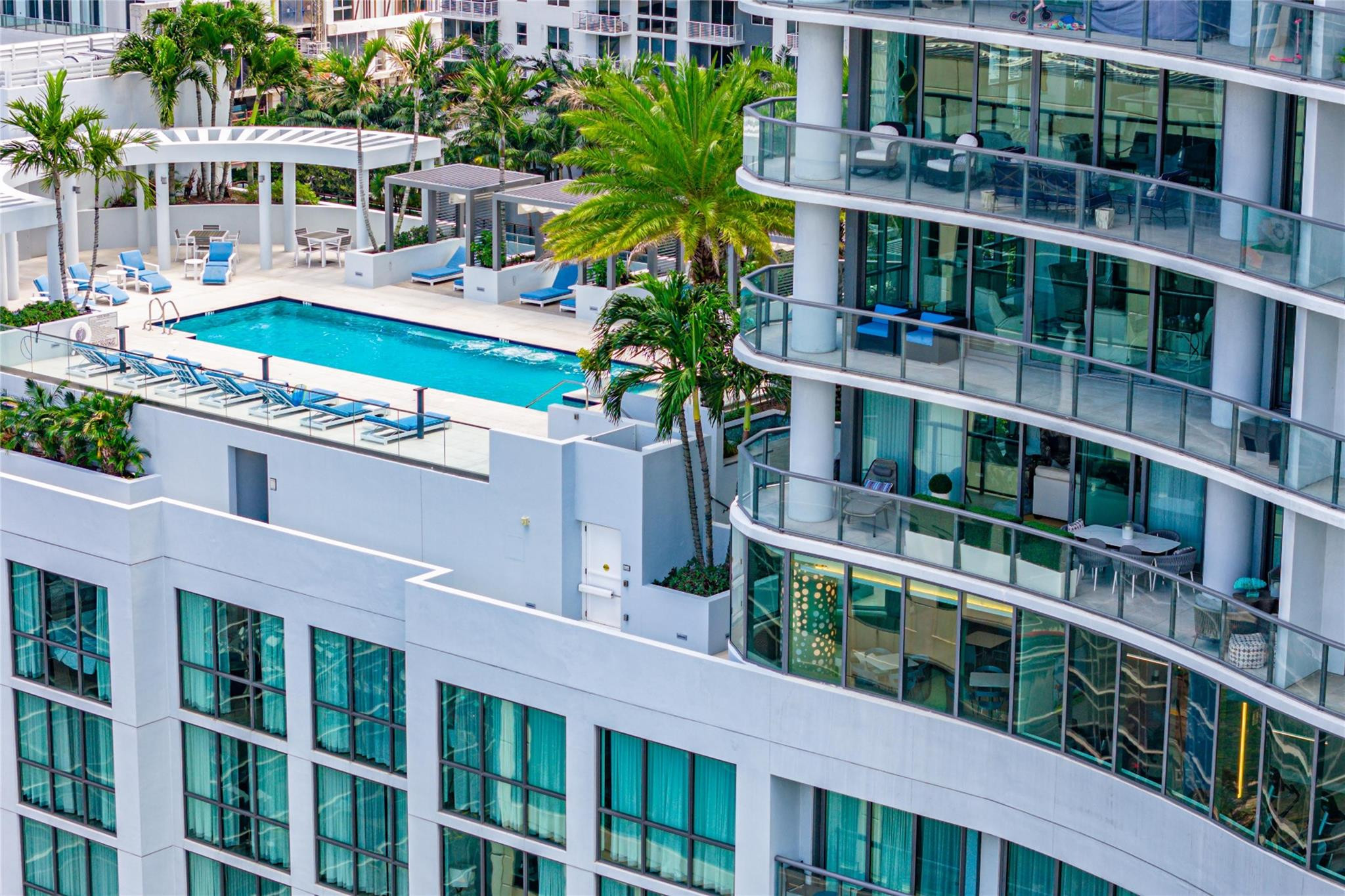 100 Las Olas - Residential Lease