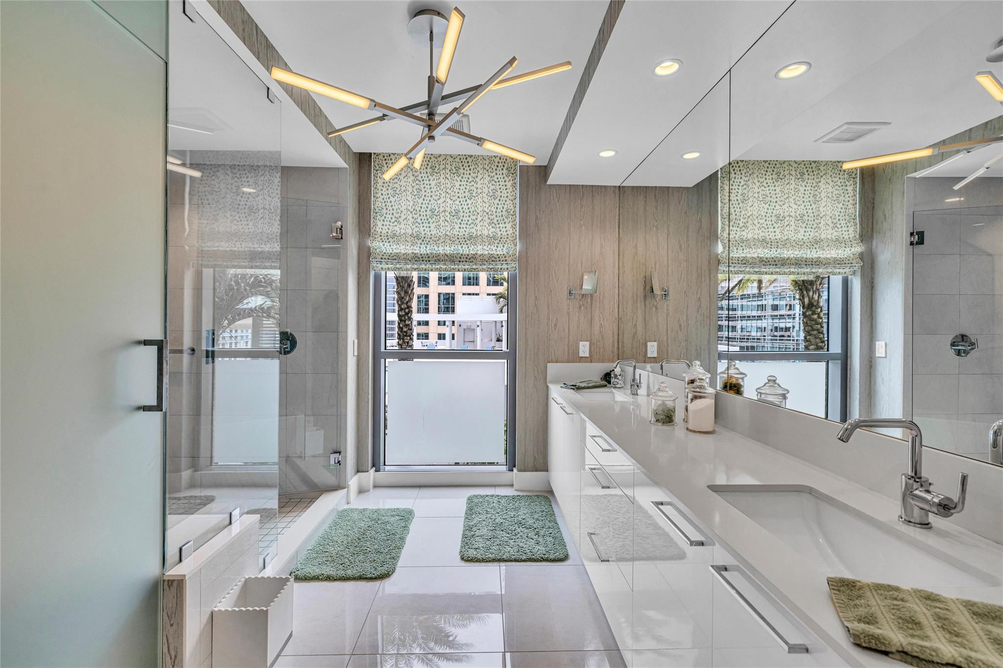 100 Las Olas - Residential Lease