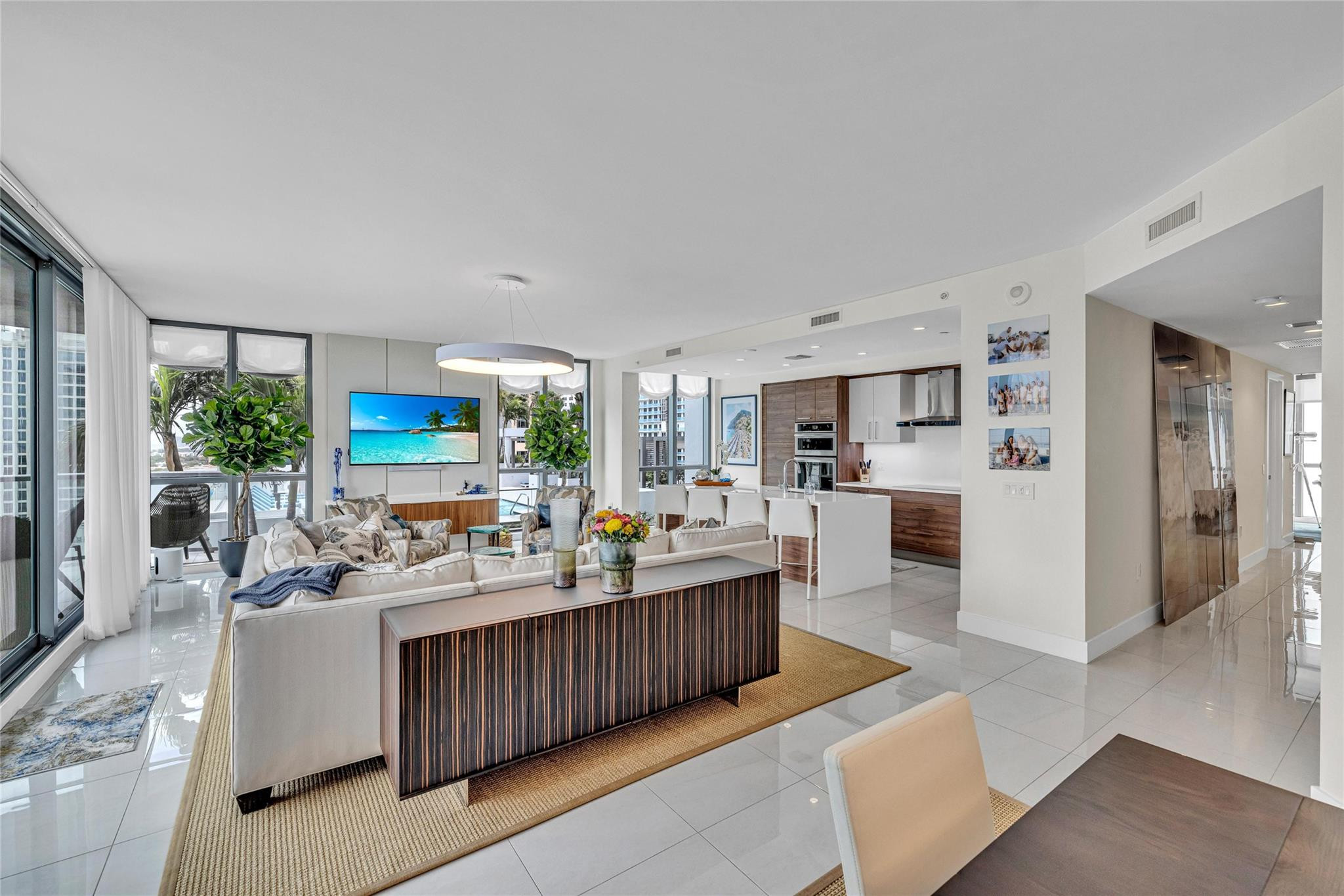 100 Las Olas - Residential Lease