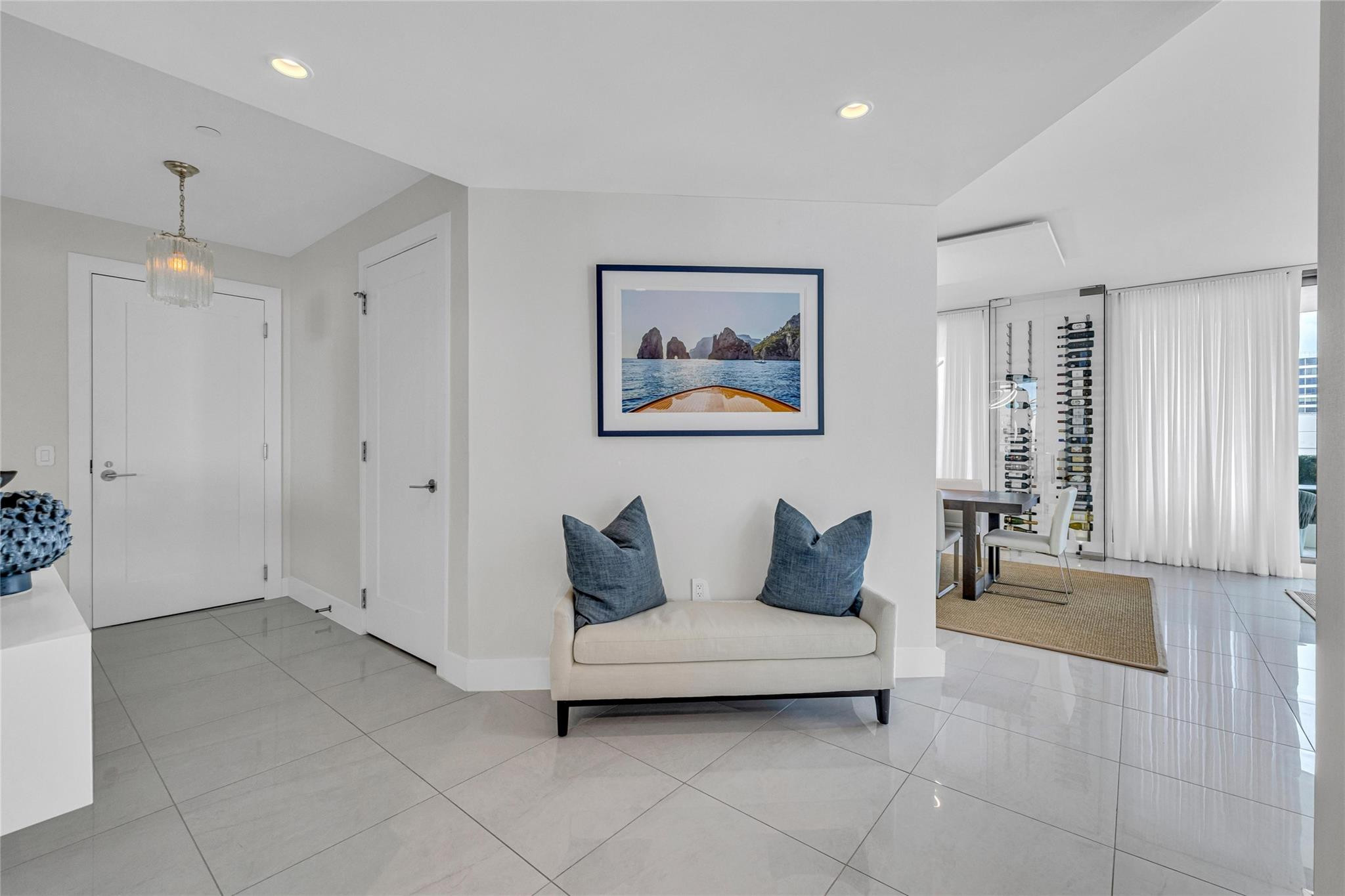 100 Las Olas - Residential Lease