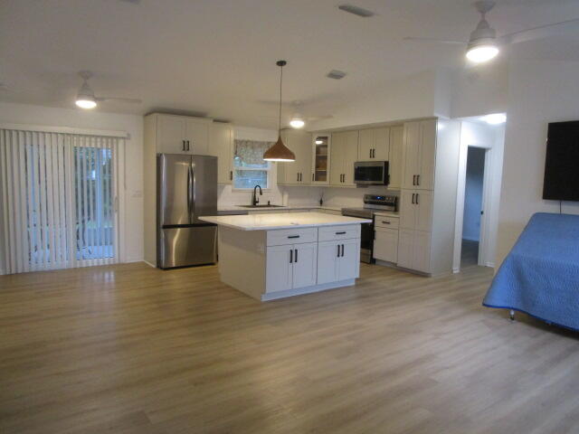 SEBASTIAN HIGHLANDS UNIT 10 - Residential