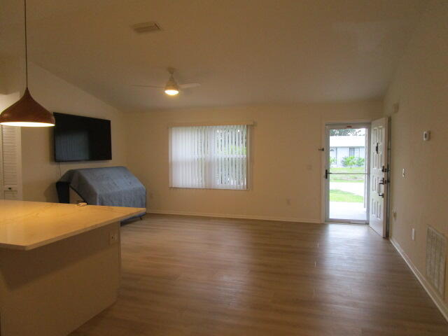 SEBASTIAN HIGHLANDS UNIT 10 - Residential
