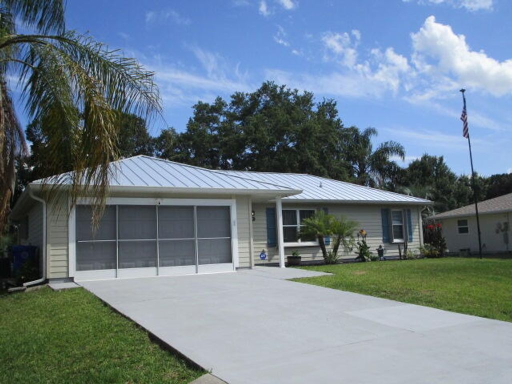Photo of 732 Bayfront Terrace, Sebastian, FL 32958 (MLS # B26028184)