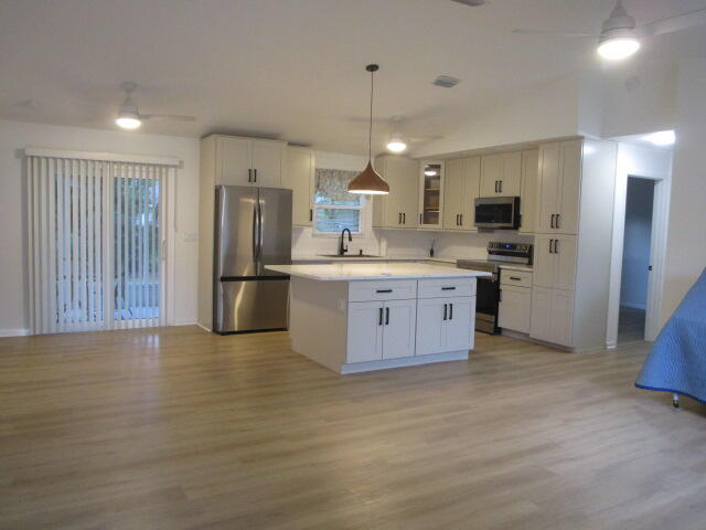 SEBASTIAN HIGHLANDS UNIT 10 - Residential