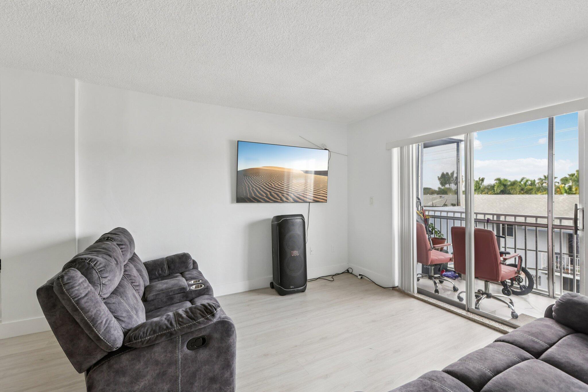 1735 NE 164th Street F-304