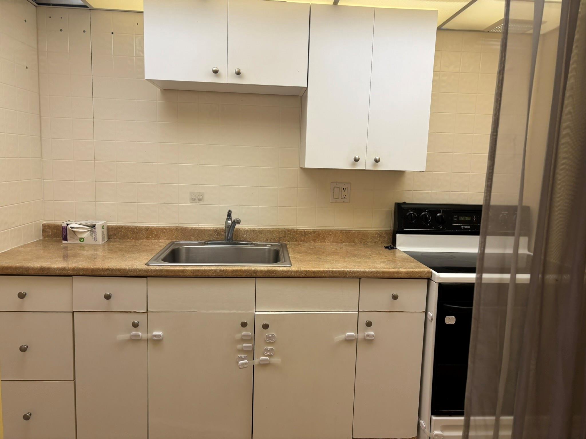 Winston Towers 100 - Residential