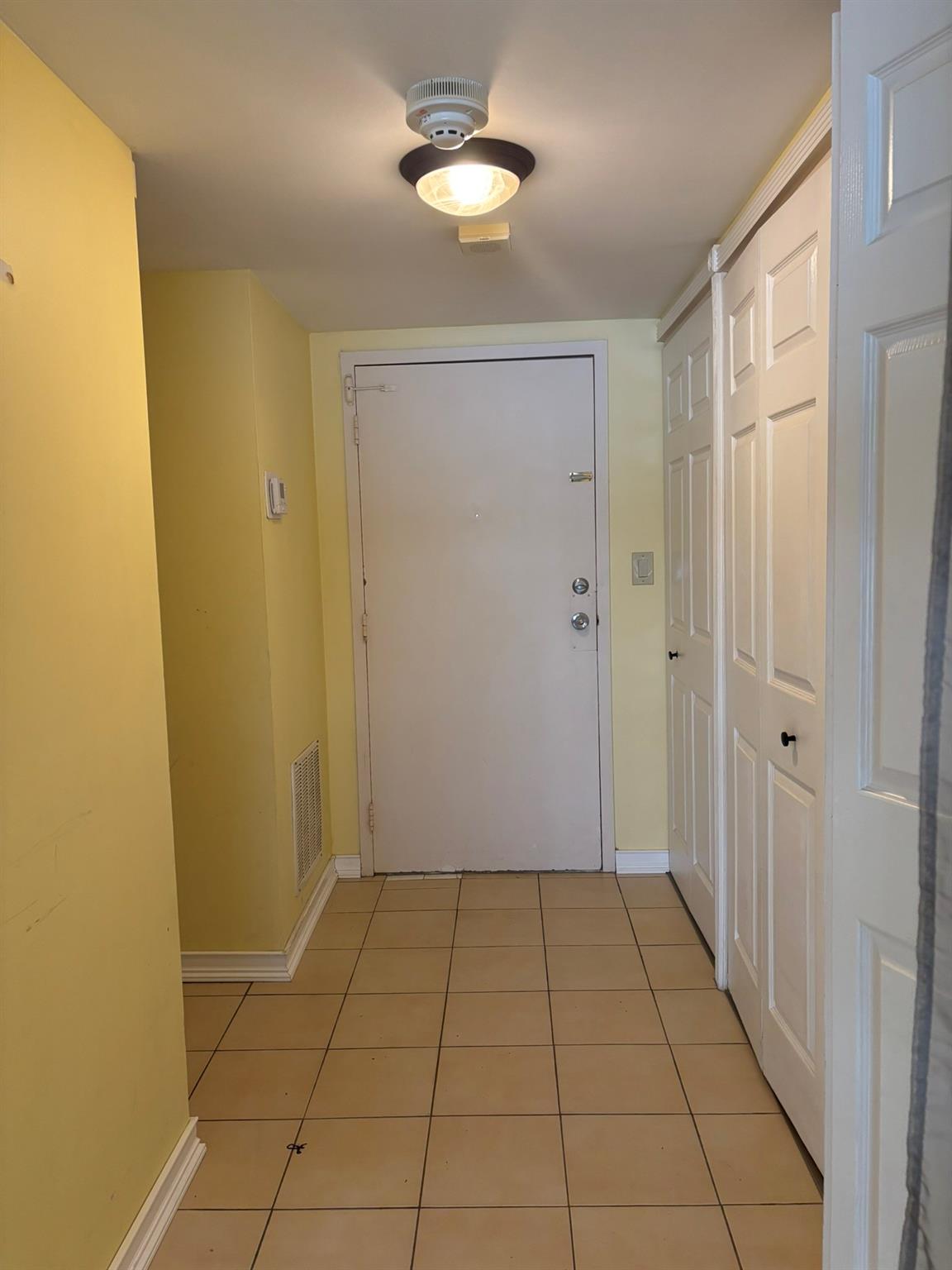 Winston Towers 100 - Residential