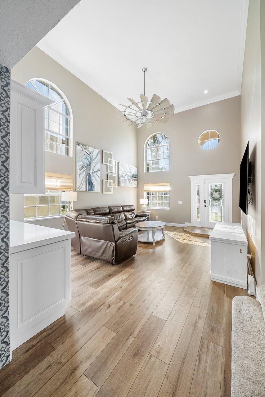 LANSDOWNE - Residential
