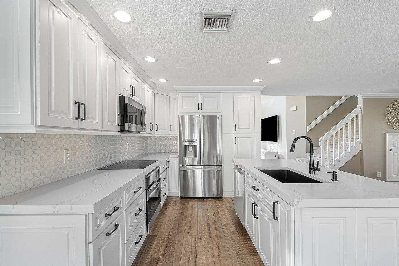 LANSDOWNE - Residential