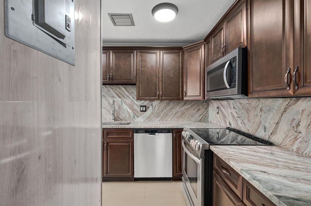 PINES OF DELRAY CONDO - Residential