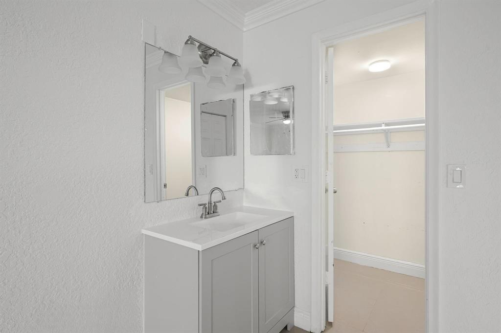 PINES OF DELRAY CONDO - Residential