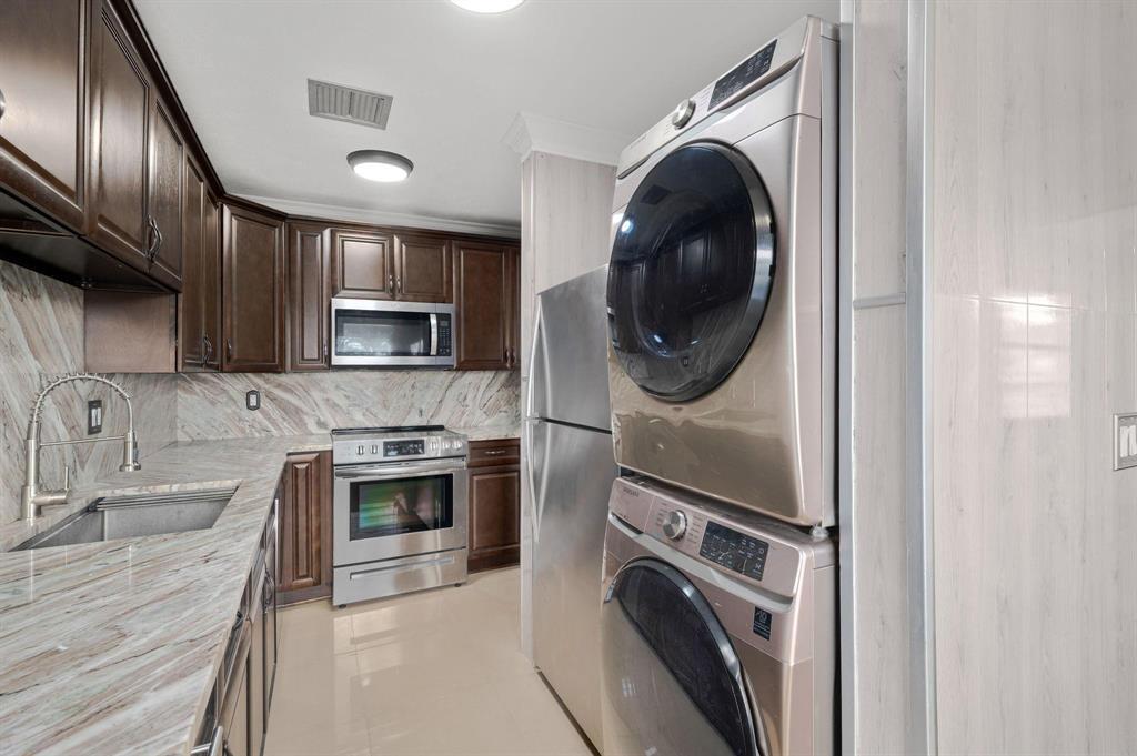 PINES OF DELRAY CONDO - Residential