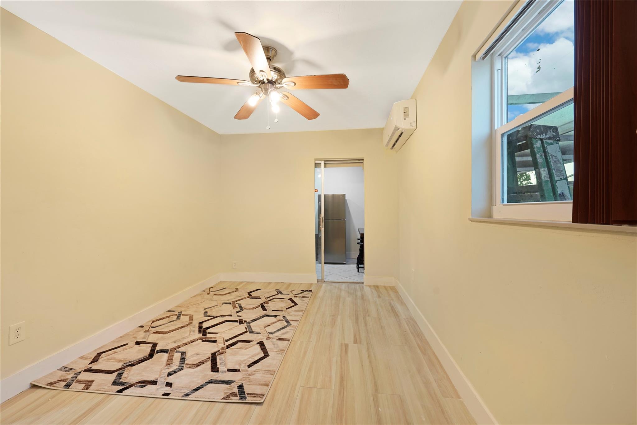 Landlord is highly MOTIVATED to rent this beautiful Efficiency located in The Knolls area of Miramar, FL. This quaint & tranquil rental includes, water, light, internet, a mini split A/C Unit, a full kitchen, bathroom & an area to place a bed. Centrally located & within minutes to major intersections, highways & stores. Hurry because this place will not last too long!