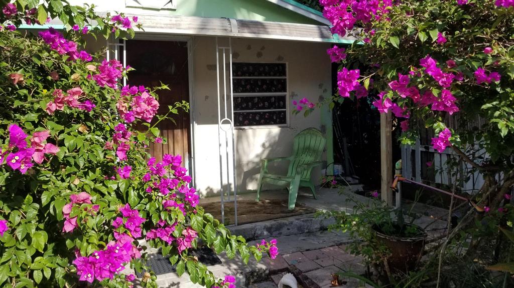 LAKE WORTH TOWN OF - Residential