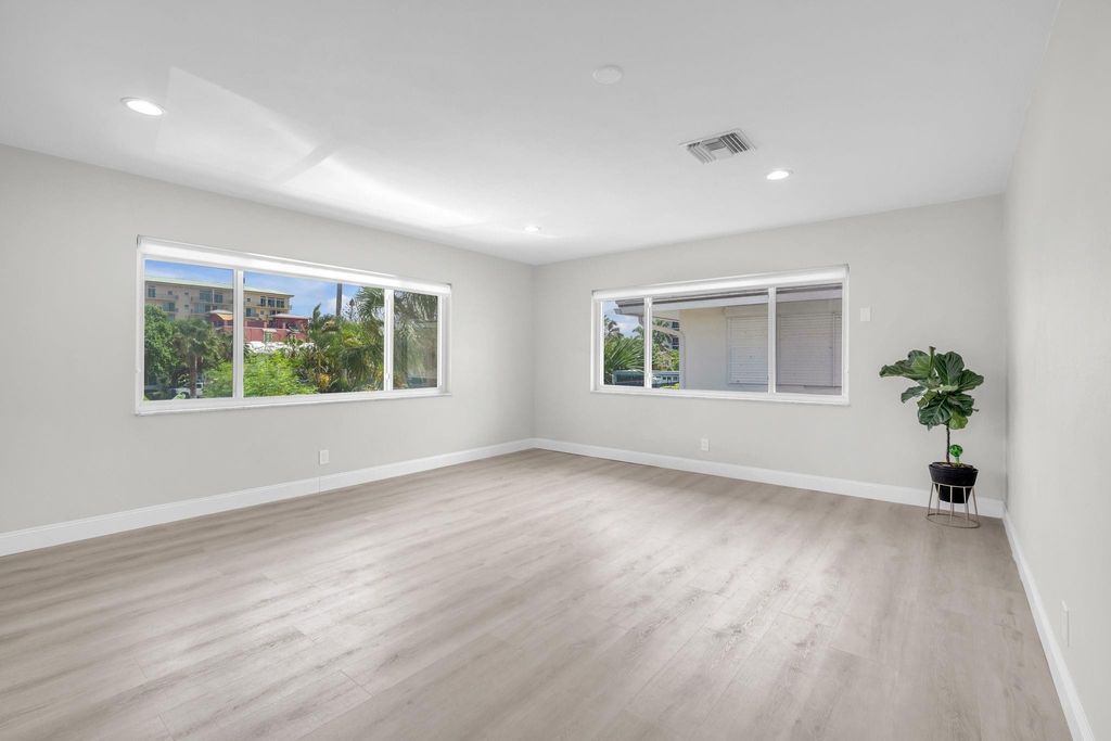 Photo of 3213 Colony Club Road, Pompano Beach, FL 33062 (MLS # F10524905)