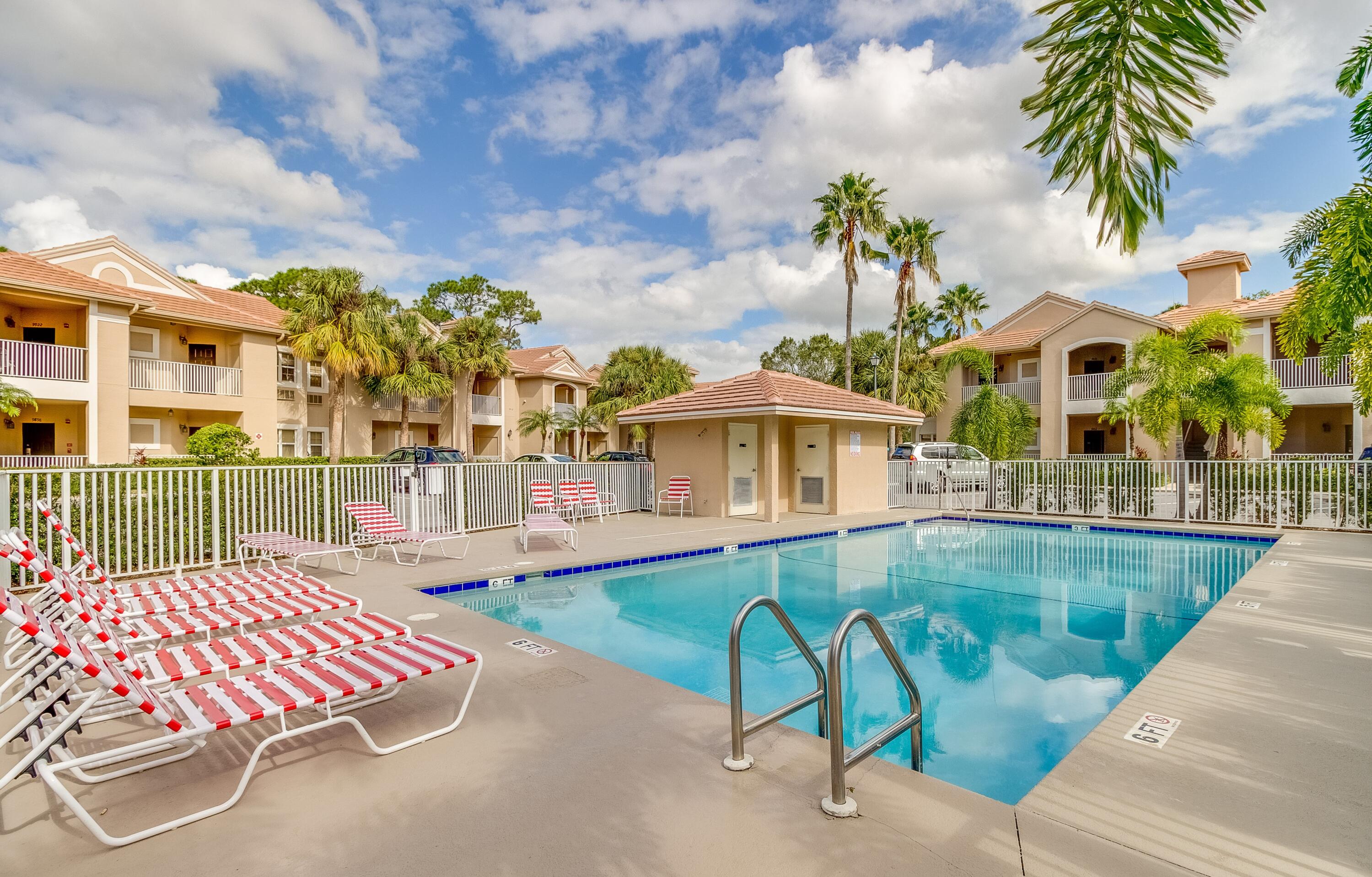 CASTLE PINES - Residential