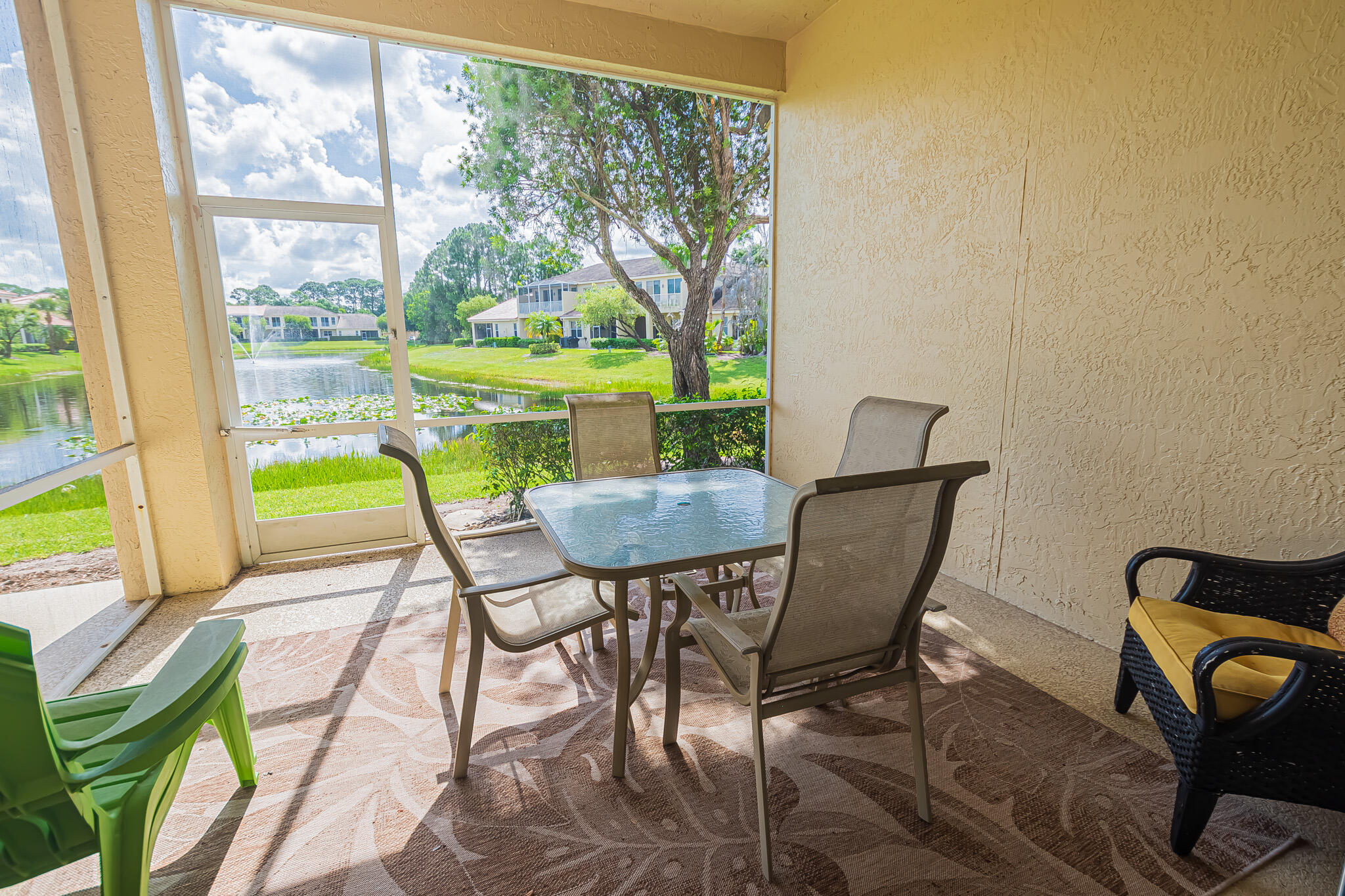 CASTLE PINES - Residential