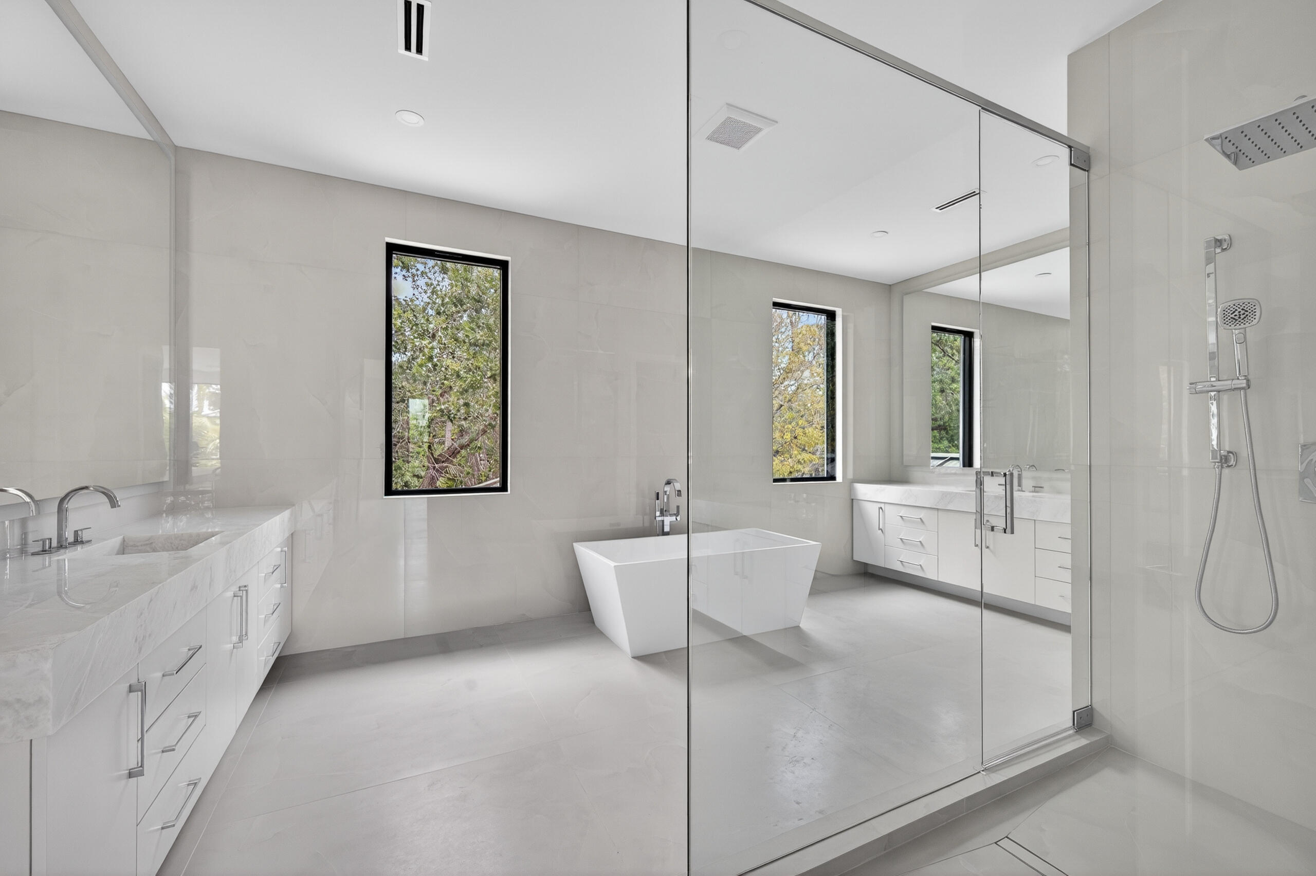 RIO VISTA ISLES - Residential