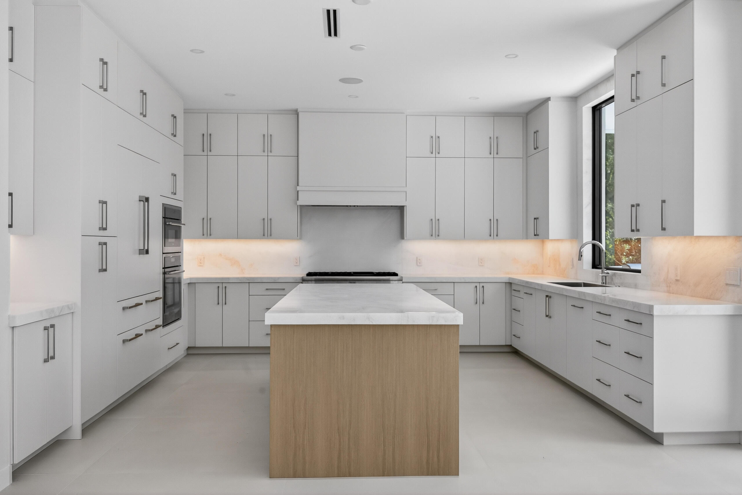 RIO VISTA ISLES - Residential