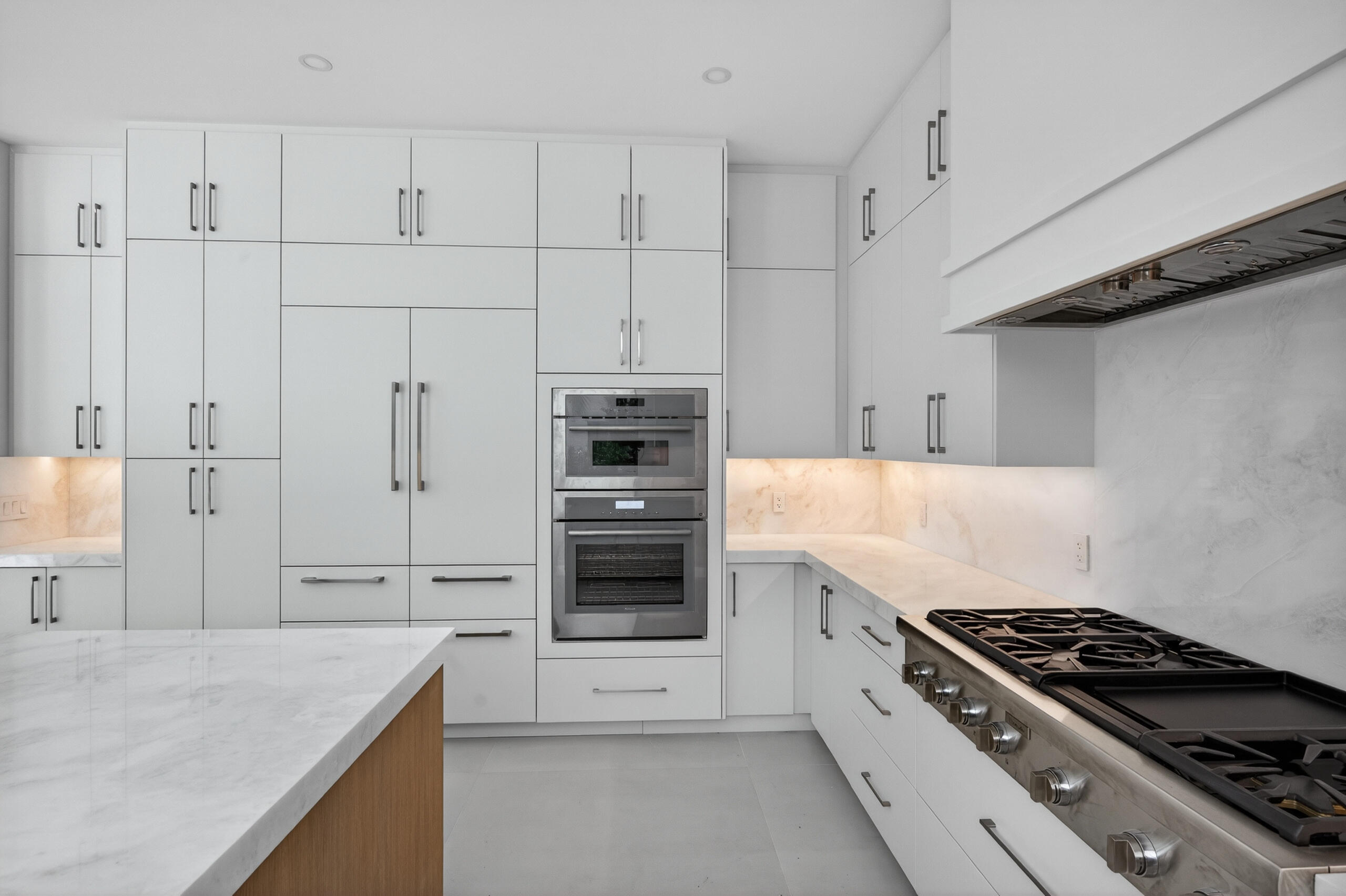 RIO VISTA ISLES - Residential