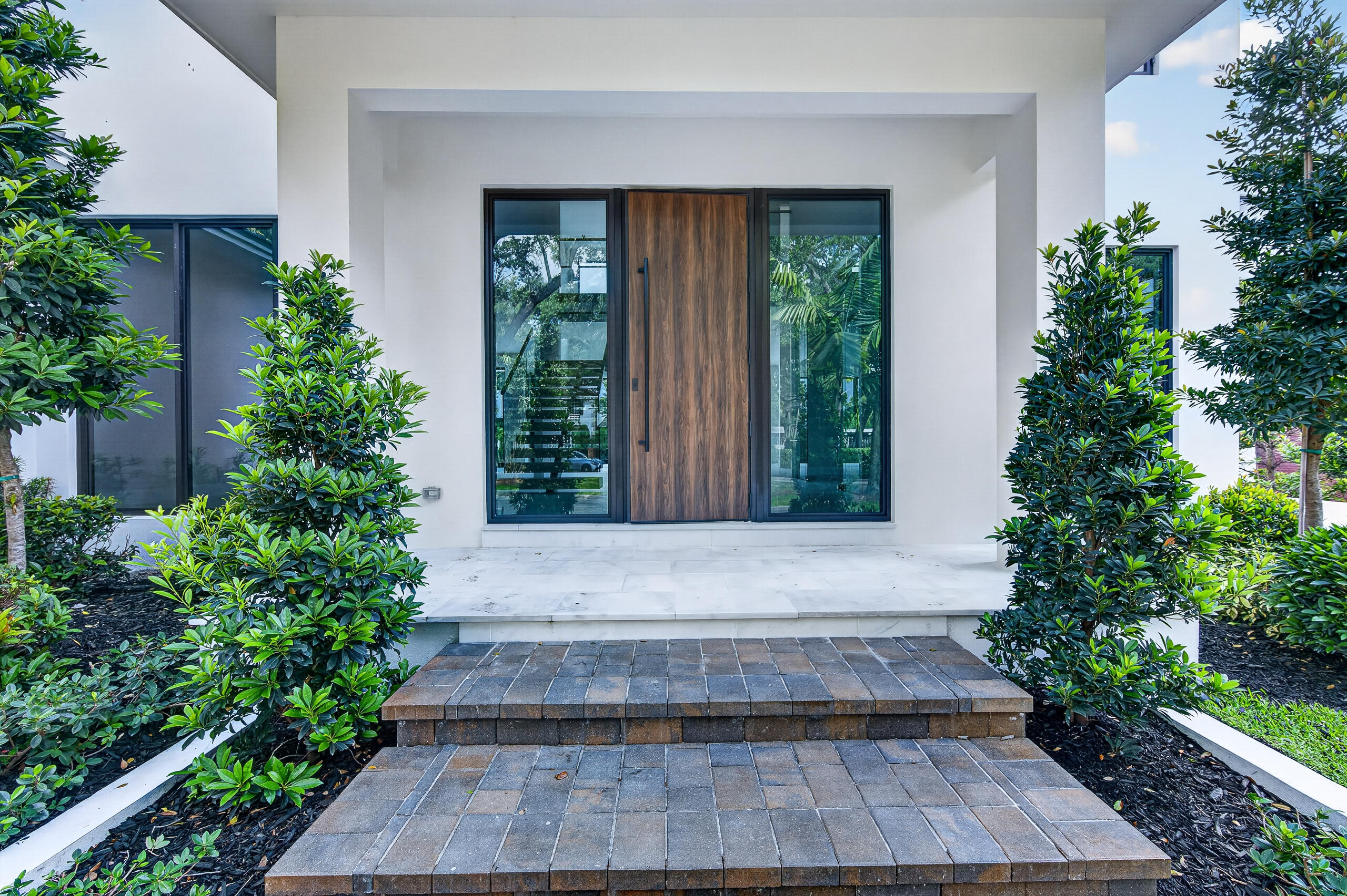 RIO VISTA ISLES - Residential